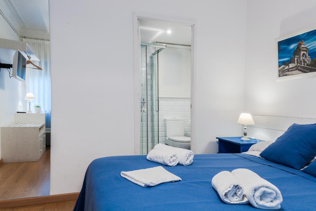 Blue Barcelona Bed and Breakfast Buitenkant foto