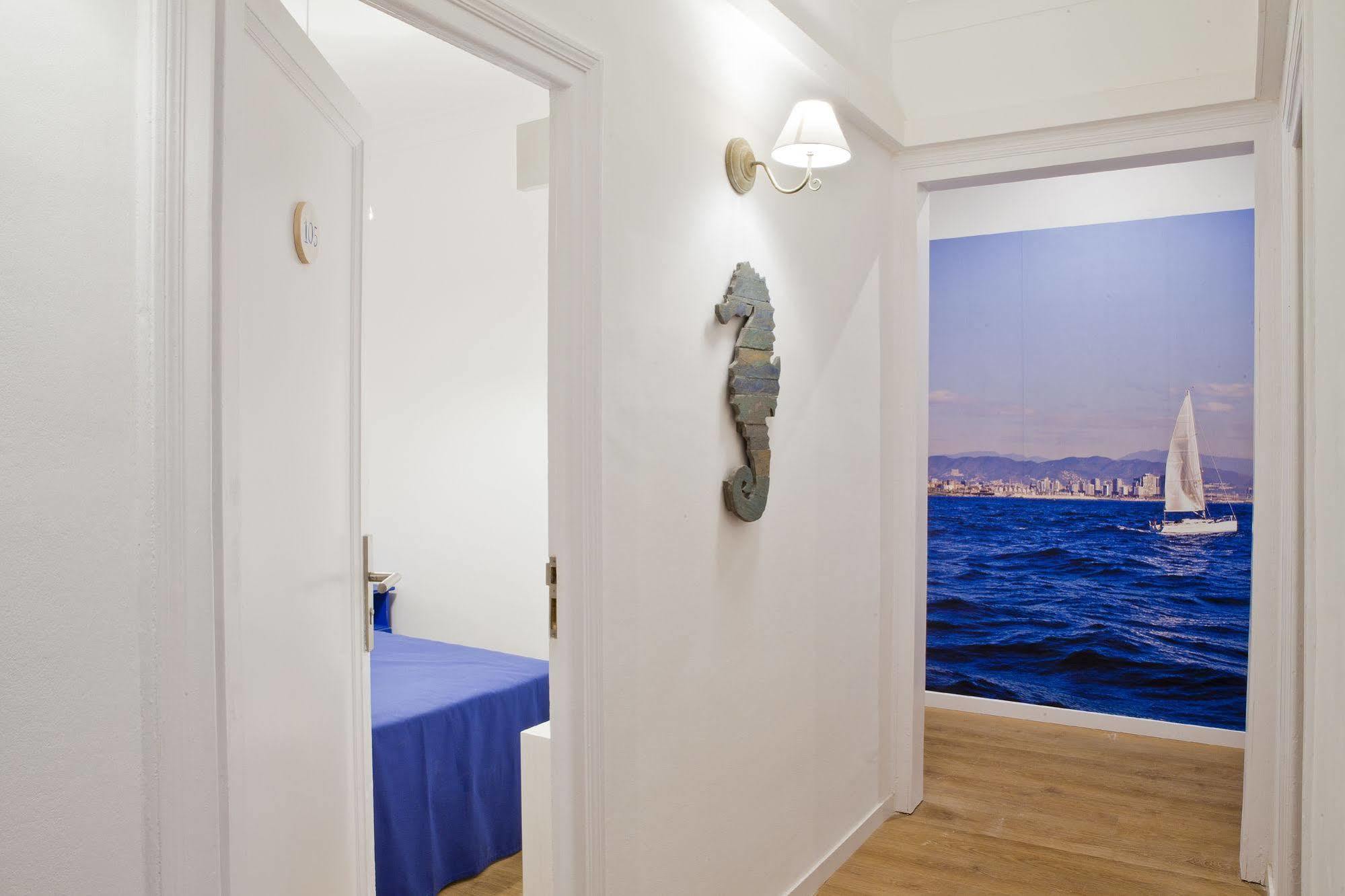Blue Barcelona Bed and Breakfast Buitenkant foto
