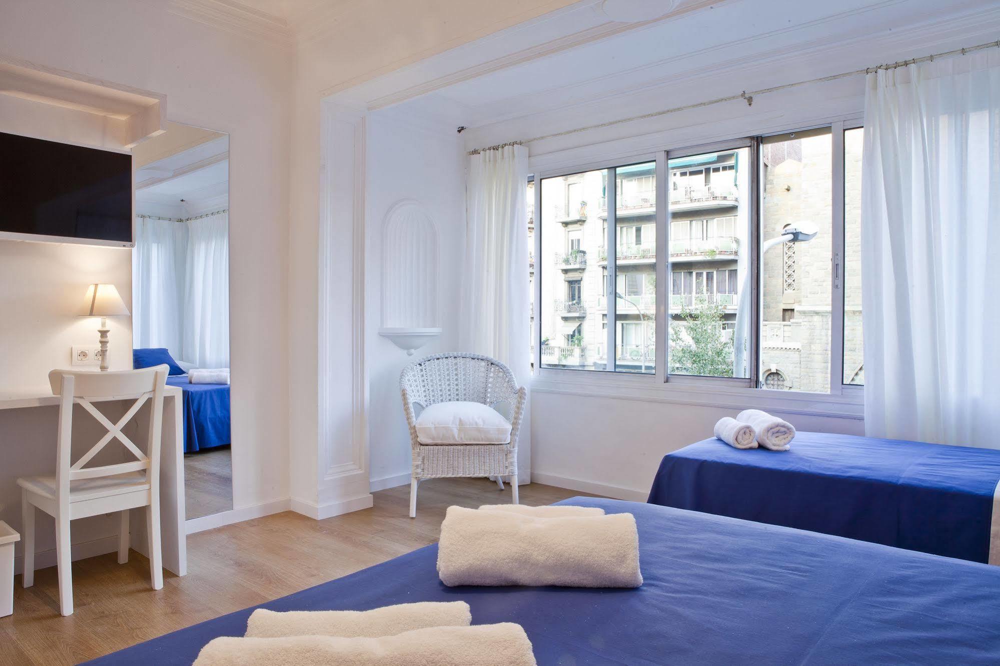 Blue Barcelona Bed and Breakfast Buitenkant foto